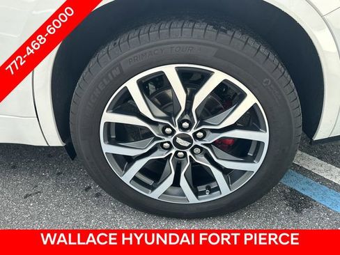 Used 2024 Cadillac XT6 Sport w/ Technology Package AWD/4WD image 12