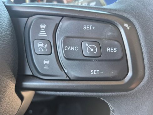 Used 2025 Jeep Gladiator Rubicon w/ Safety Group AWD/4WD image 20
