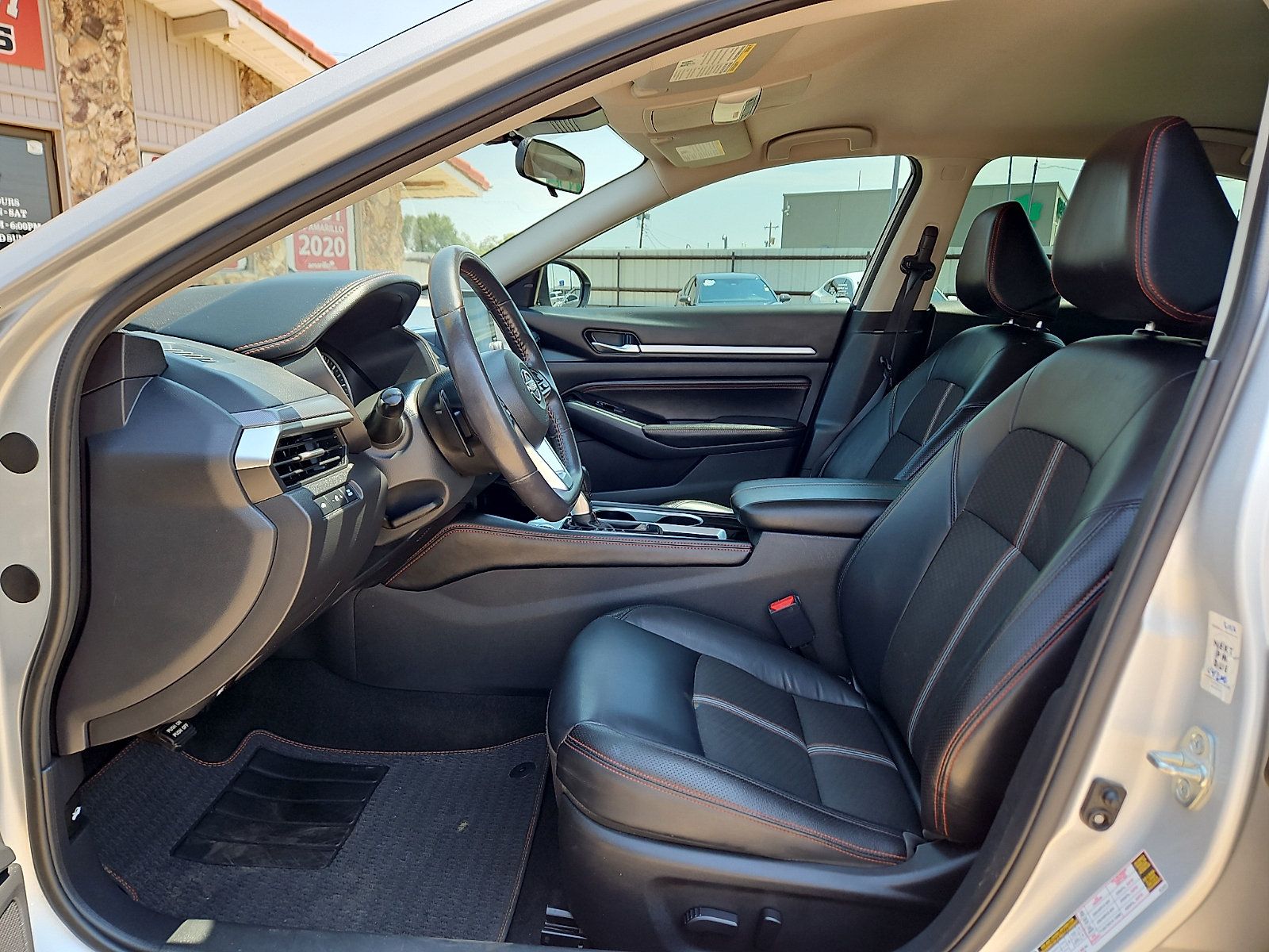 Used 2023 Nissan Altima 2.5 SR FWD image 11