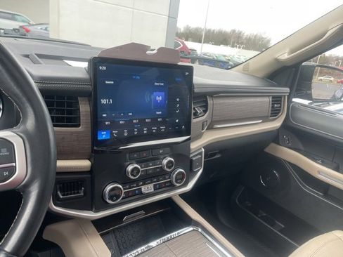 Used 2023 Ford Expedition Max Limited image 55