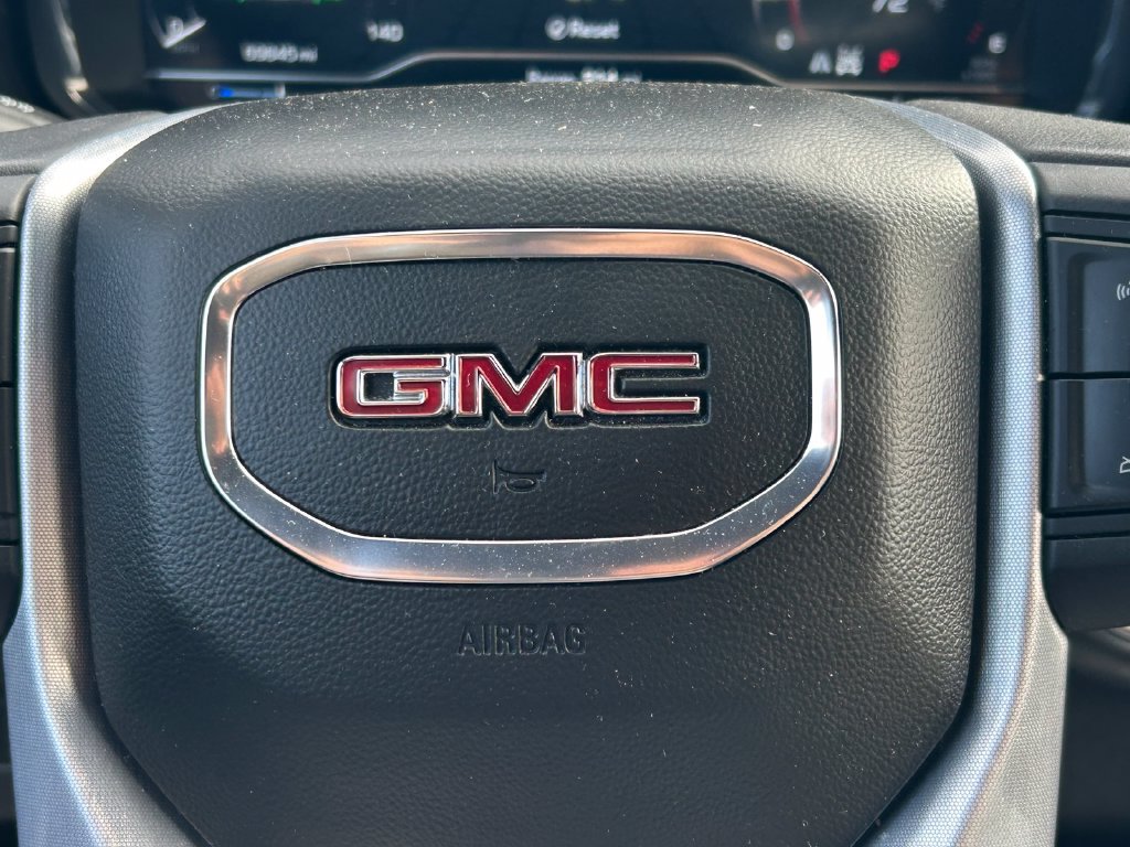 Used 2023 GMC Yukon XL SLT AWD/4WD image 39