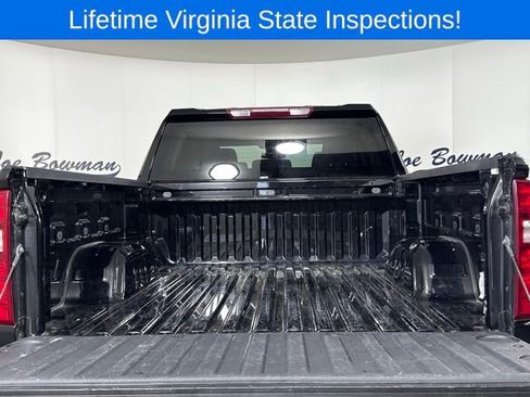 Used 2023 Chevrolet Silverado 1500 LT w/ Z71 Off-Road Package image 9