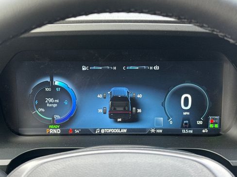 New 2025 Ford F150 Lightning Lariat image 29