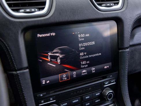 Certified 2018 Porsche 718 Cayman GTS image 33