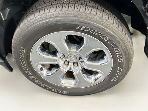 Used 2023 RAM 1500 Big Horn AWD/4WD image 29