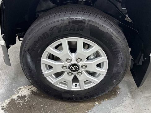 New 2025 Toyota Tacoma SR5 image 10