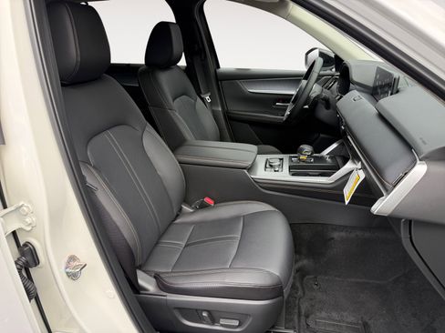 New 2025 MAZDA CX-70 Plug-In Hybrid w/ Premium Pkg image 19