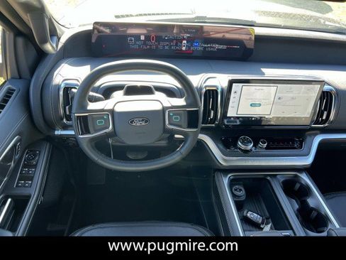 New 2026 Ford Expedition Platinum w/ Stealth Appearance Package image 17