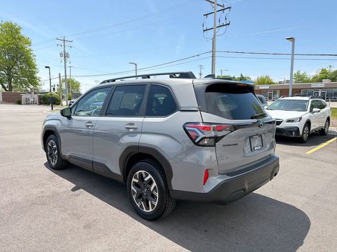 Certified 2025 Subaru Forester Premium AWD/4WD image 11