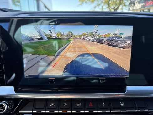 Certified 2022 GMC Sierra 1500 SLT w/ SLT Convenience Package image 14