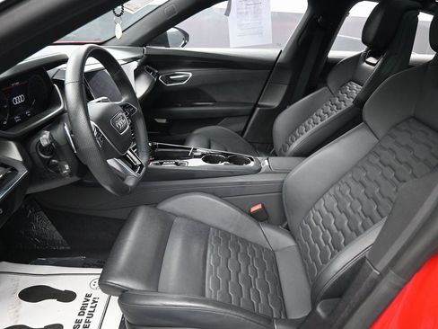 Used 2022 Audi e-tron GT Prestige w/ Prestige Package image 25