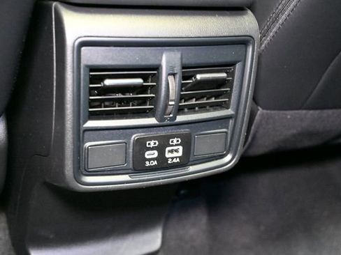 Used 2025 Subaru Forester Premium AWD/4WD image 54