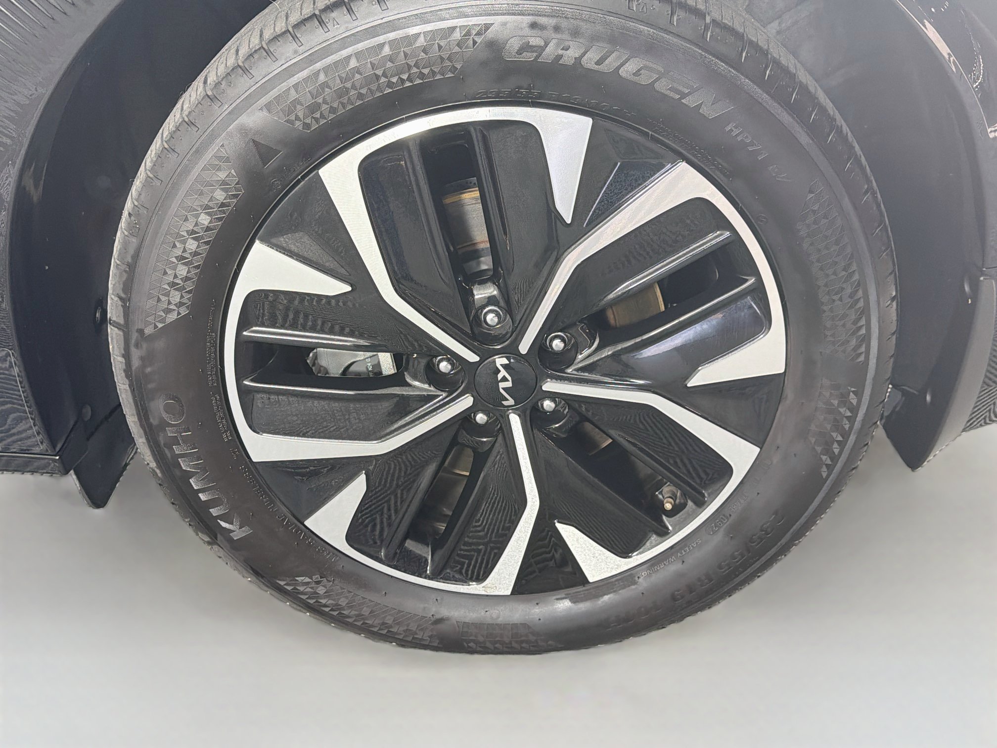 Used 2024 Kia EV6 Wind w/ Wind Technology Package AWD/4WD image 11