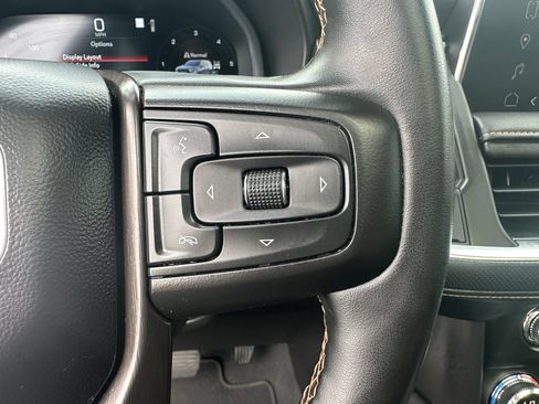 Used 2023 GMC Yukon AT4 w/ Technology Package AWD/4WD image 21