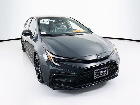 Used 2025 Toyota Corolla FX w/ Convenience Package image 2