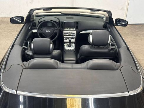 Used 2010 INFINITI G37 Convertible w/ Premium Pkg RWD image 9