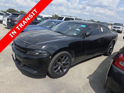 Used 2020 Dodge Charger SXT w/ Blacktop Package