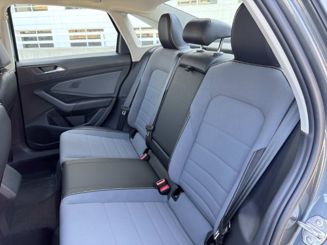 New 2026 Volkswagen Jetta SE FWD image 12