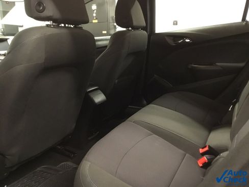 Used 2017 Chevrolet Cruze LT image 28