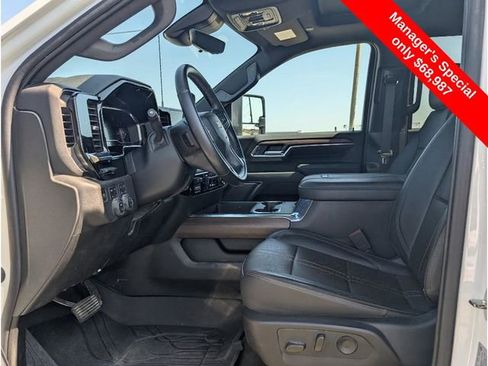 Used 2024 Chevrolet Silverado 3500 High Country w/ High Country Premium Package image 15