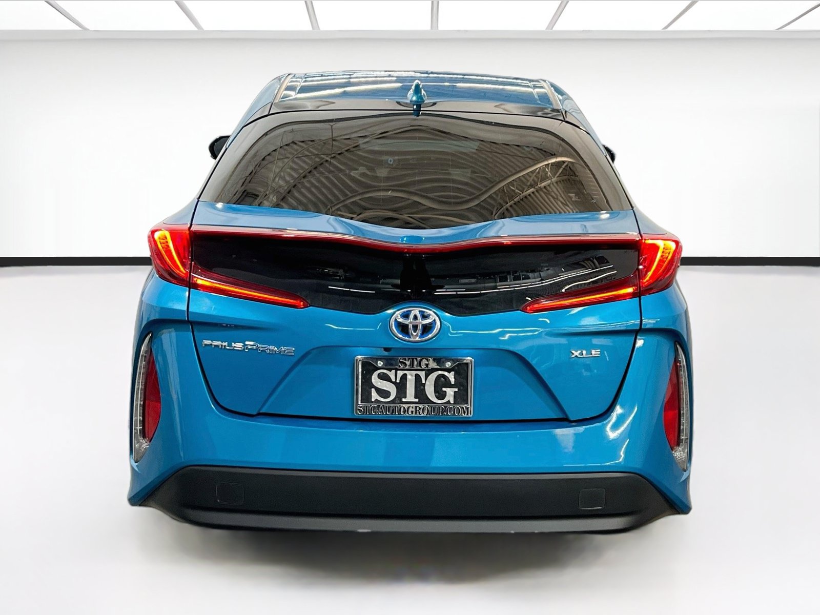 Used 2020 Toyota Prius Prime FWD image 5