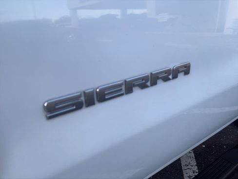 Used 2017 GMC Sierra 1500 2WD Regular Cab image 3