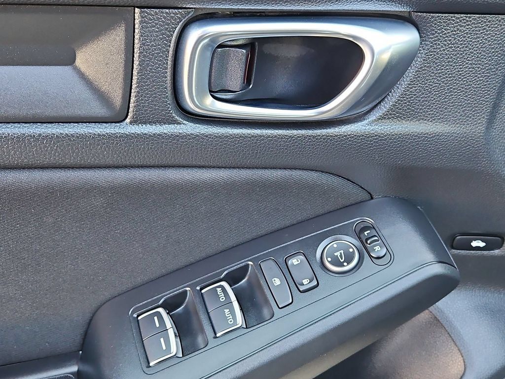 Used 2025 Honda Civic Sport image 13