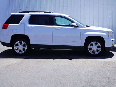 Used 2017 GMC Terrain SLE AWD/4WD image 2