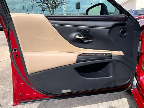 Used 2019 Lexus ES 350 w/ Premium Package image 19