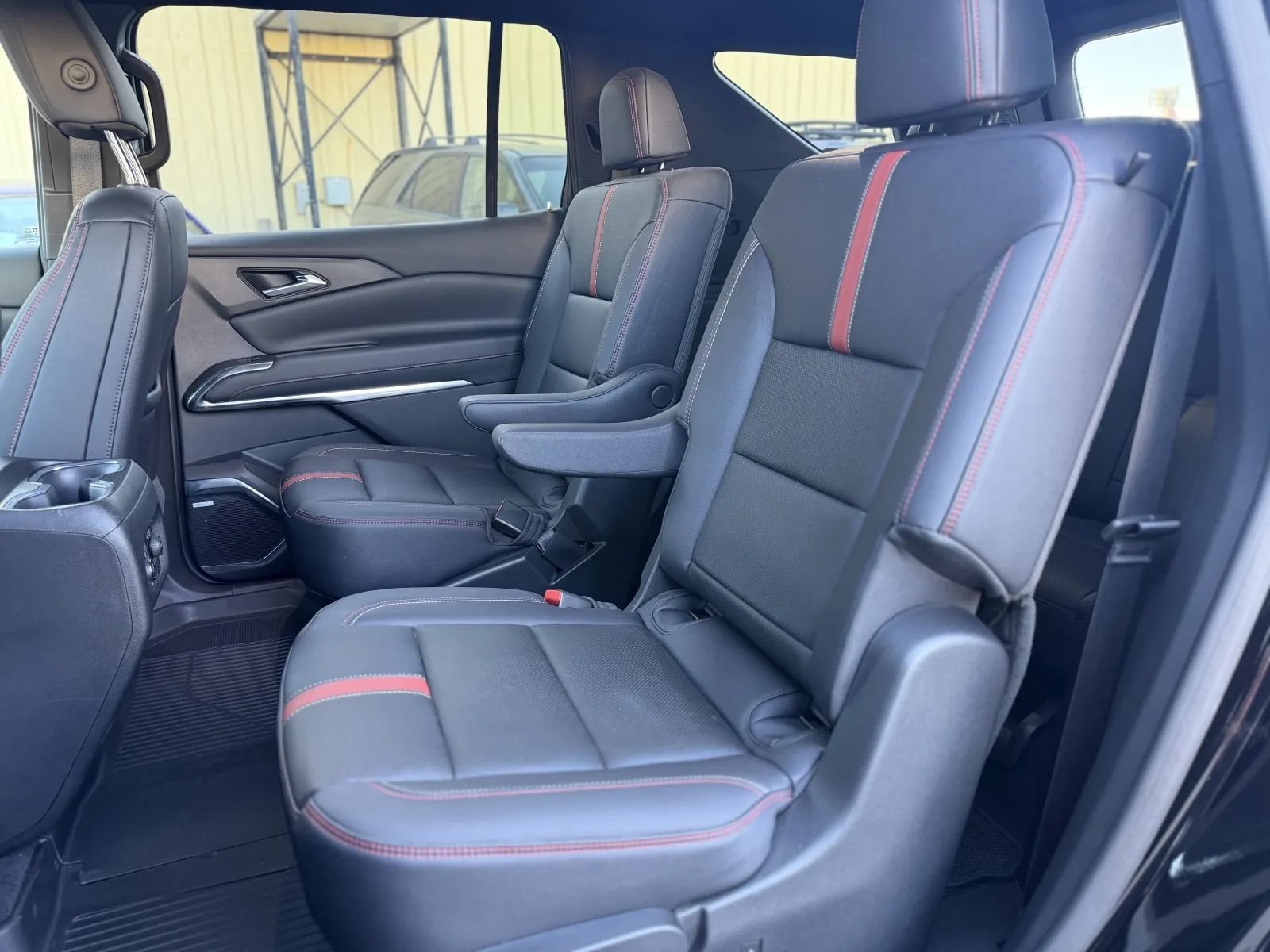 Used 2026 Chevrolet Traverse RS w/ LPO, Floor Liner Package AWD/4WD image 16