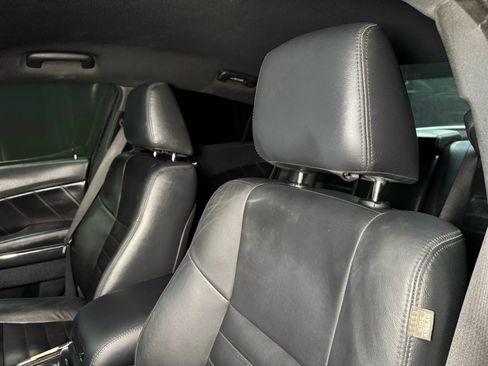 Used 2014 Dodge Charger R/T w/ Blacktop Package image 34