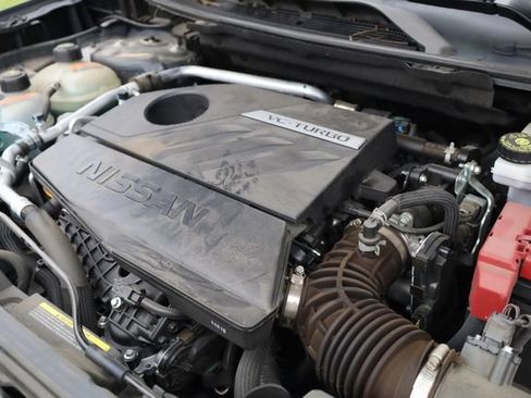 Certified 2025 Nissan Rogue SV FWD image 11