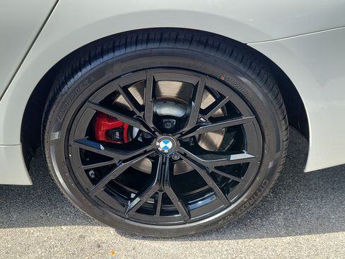 Used 2023 BMW 530i w/ M Sport Package RWD image 6