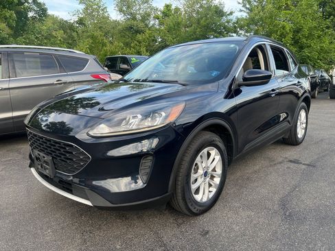 Used 2021 Ford Escape SE w/ Convenience Package AWD/4WD image 1