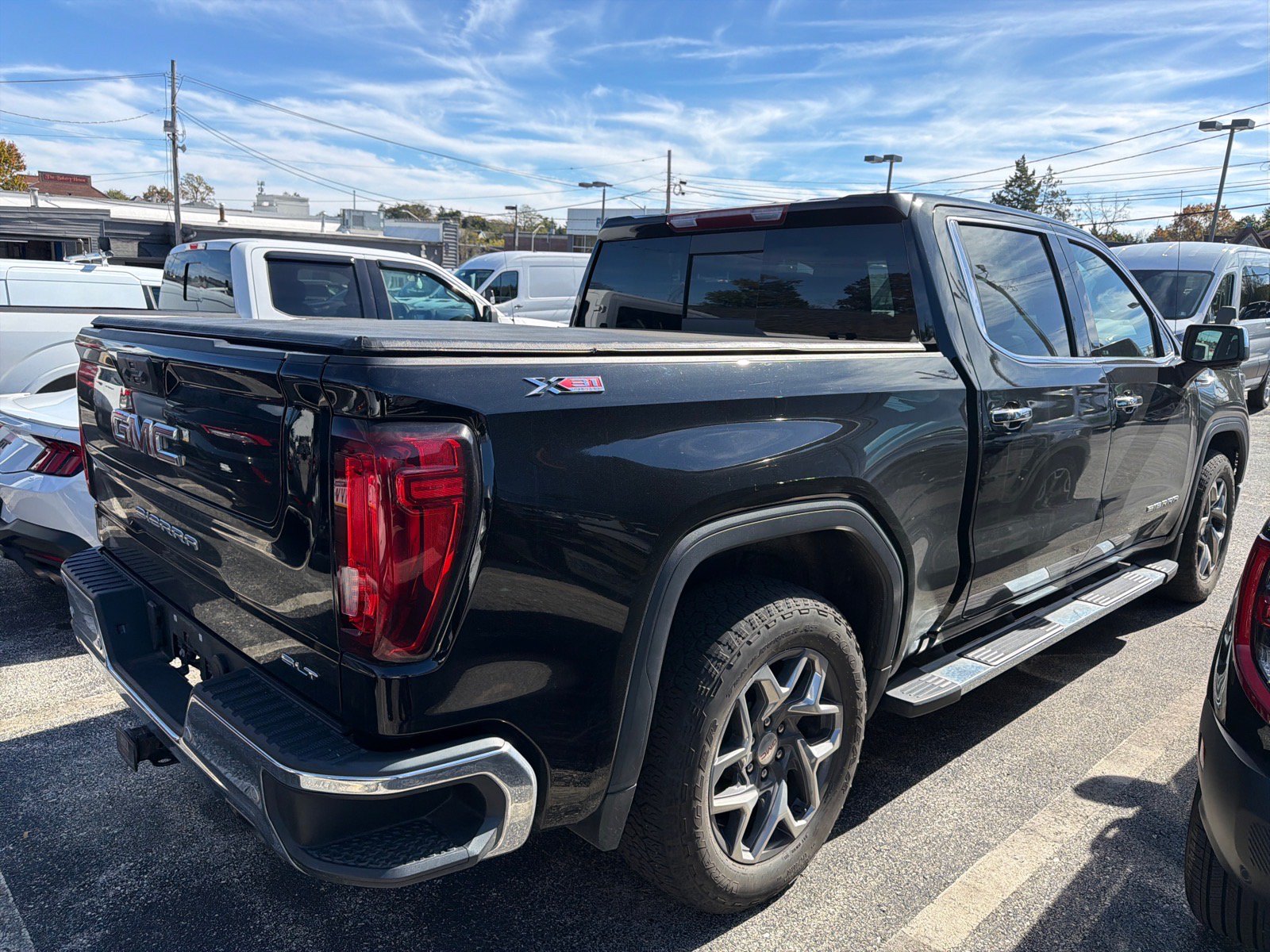 Used 2024 GMC Sierra 1500 SLT w/ SLT Premium Plus Package AWD/4WD image 8