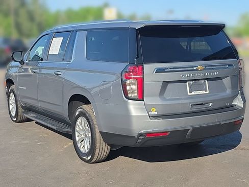 Used 2024 Chevrolet Suburban LT AWD/4WD image 3