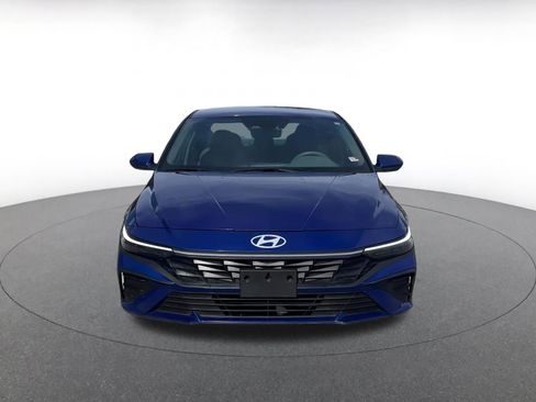 Used 2024 Hyundai Elantra SEL image 4