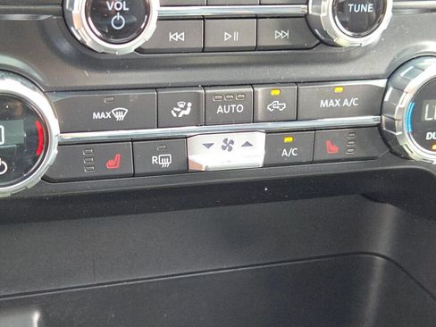 Used 2021 Ford F150 XLT w/ Equipment Group 302A High AWD/4WD image 31