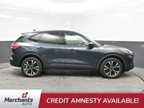 Used 2022 Ford Escape SE w/ SE Sport Appearance Package AWD/4WD image 9