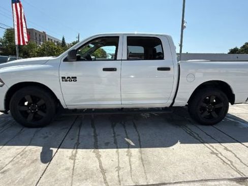 Used 2018 RAM 1500 Express w/ Express Value Package RWD image 11