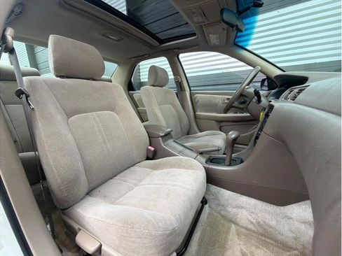 Used 1999 Toyota Camry LE FWD image 4