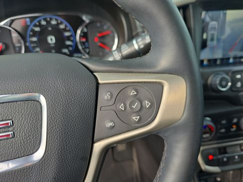 Used 2024 GMC Terrain Denali w/ Denali Premium Package AWD/4WD image 32