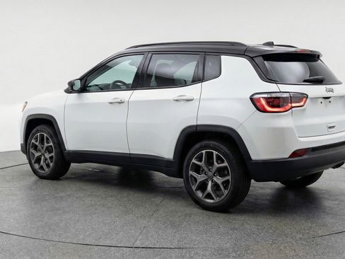 Used 2025 Jeep Compass Limited AWD/4WD image 6
