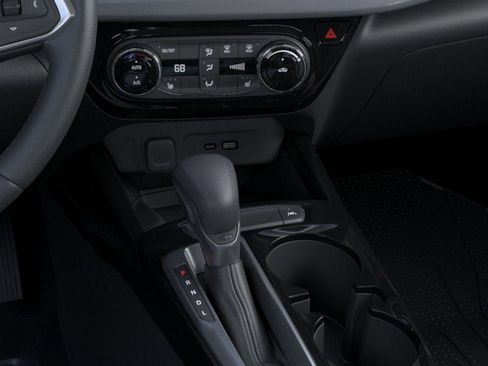 New 2026 Chevrolet Trax LT w/ Sunroof Package FWD image 23