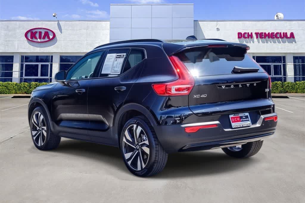 Used 2024 Volvo XC40 B5 Ultimate w/ Protection Package Premier AWD/4WD image 6