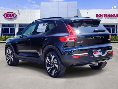 Used 2024 Volvo XC40 B5 Ultimate w/ Protection Package Premier AWD/4WD image 6