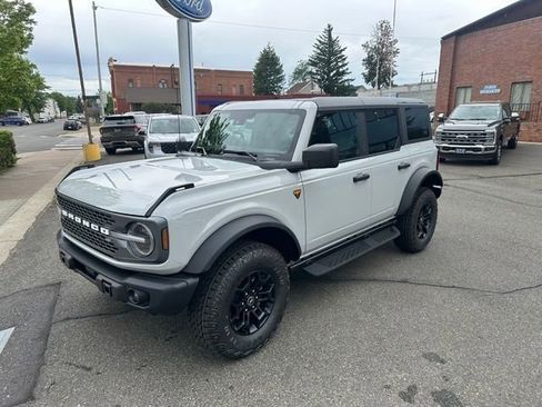 New 2026 Ford Bronco Badlands AWD/4WD image 13
