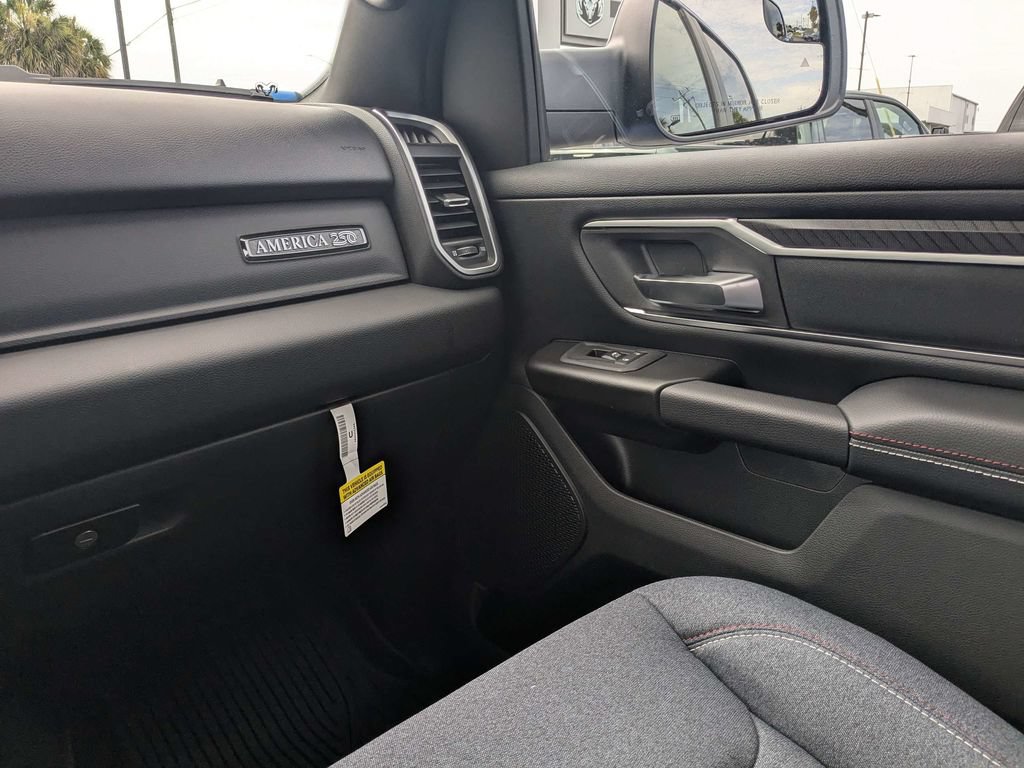 New 2026 RAM 1500 Big Horn AWD/4WD image 17