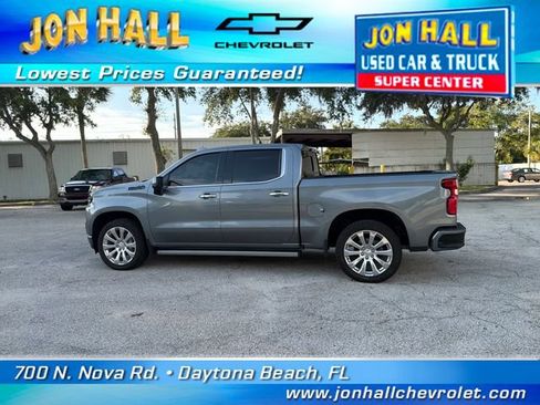 Used 2022 Chevrolet Silverado 1500 High Country w/ Technology Package AWD/4WD image 5