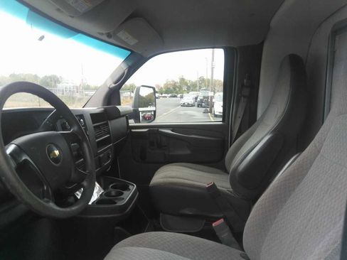 Used 2015 Chevrolet Express 3500 Extended w/ Smoker's Package image 6
